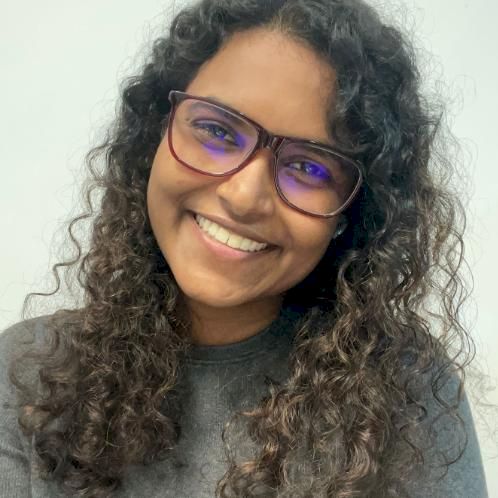 Sinhala teacher online near you